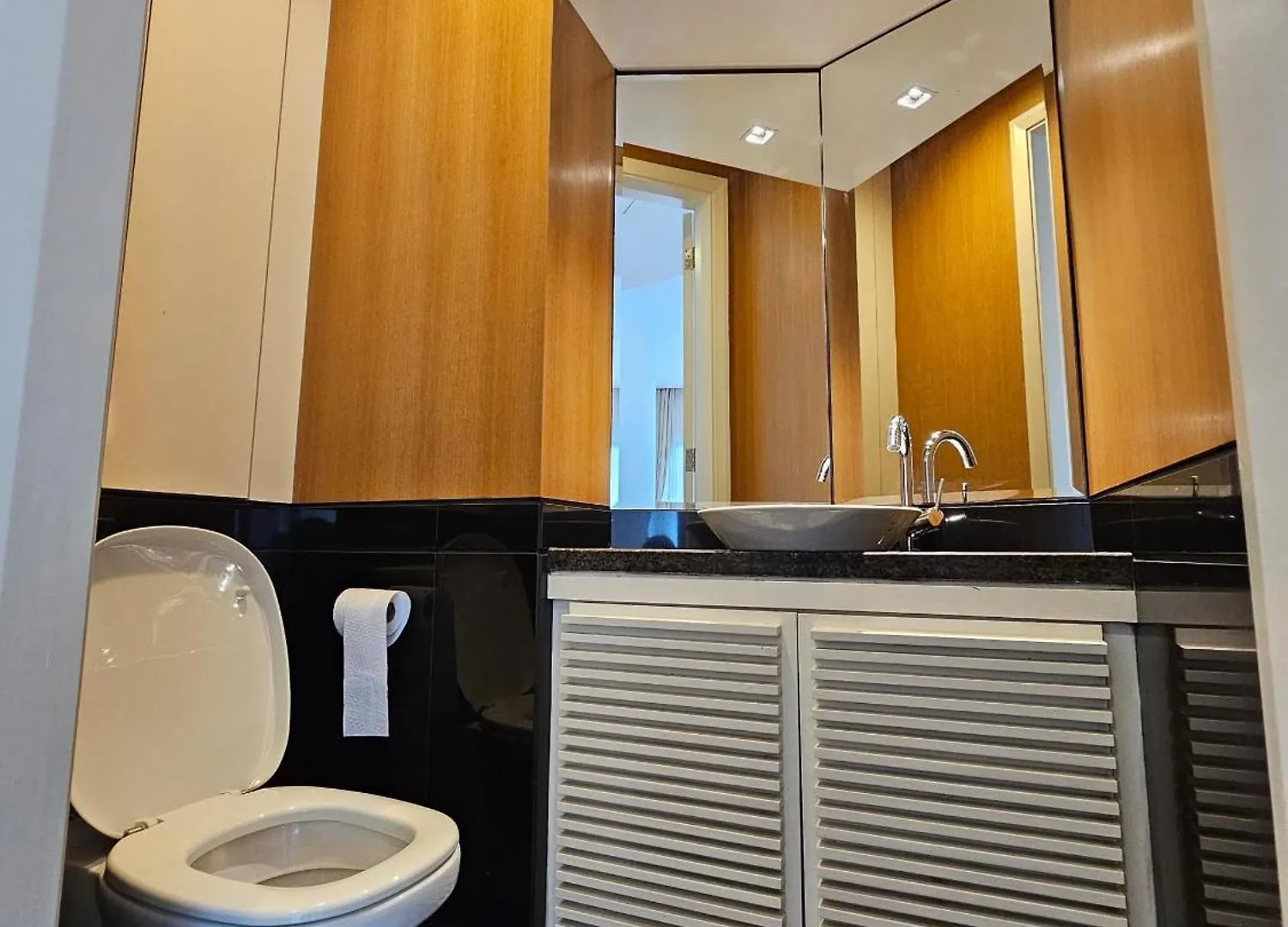 Urban Oasis At St Mary Klcc 1Bed2Bath Apartment Kuala Lumpur