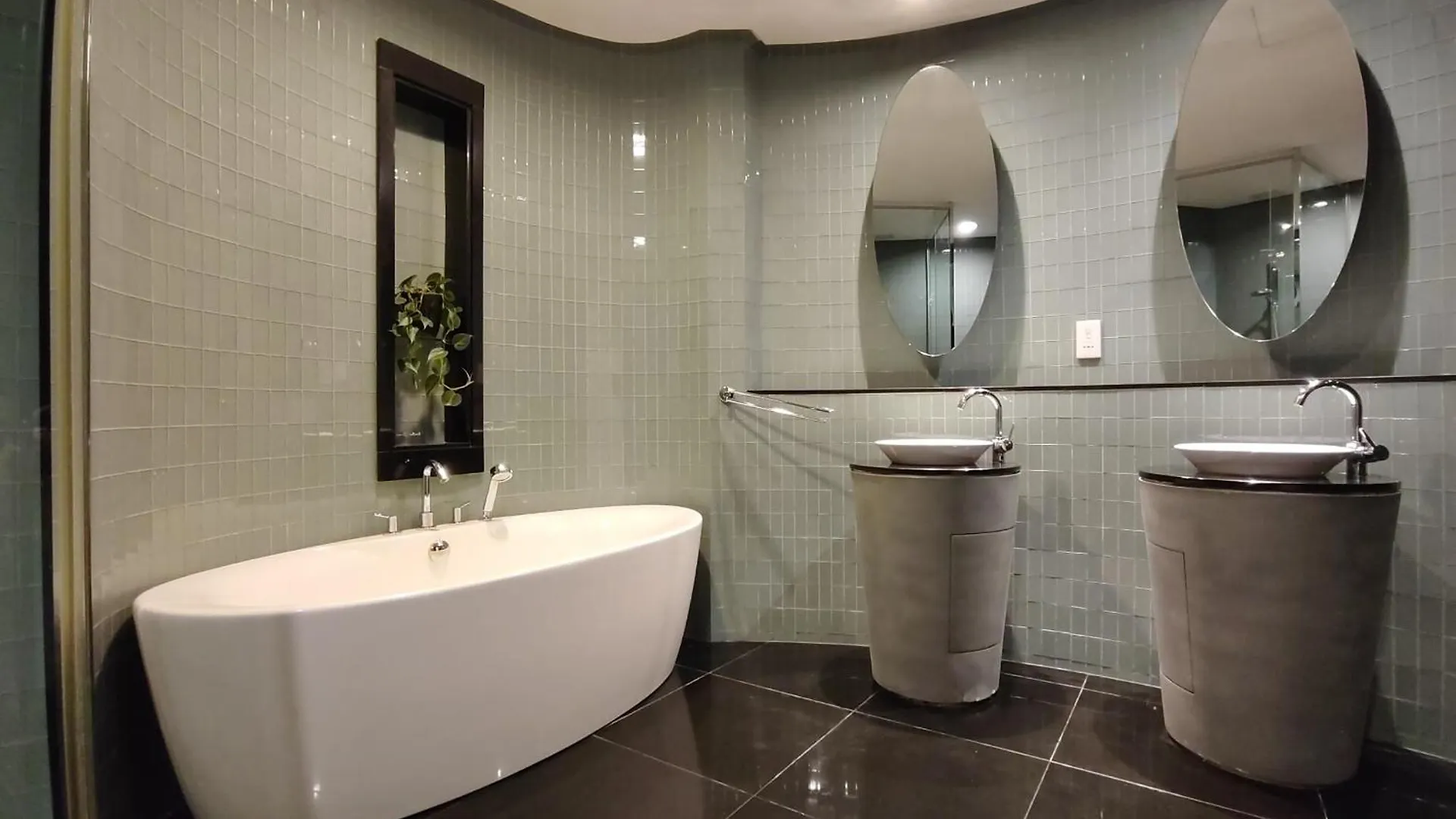 Urban Oasis At St Mary Klcc 1Bed2Bath Apartment Kuala Lumpur Malaysia