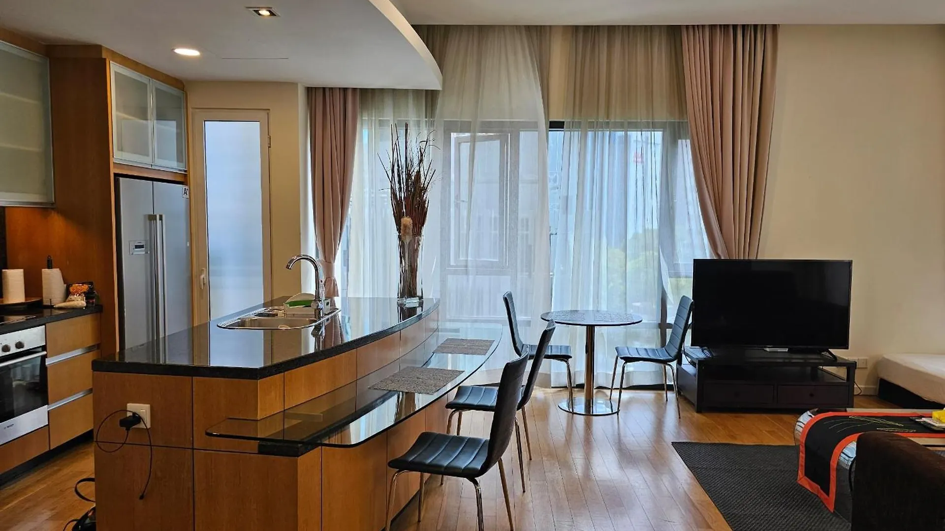 Urban Oasis At St Mary Klcc 1Bed2Bath Apartment Kuala Lumpur Malaysia